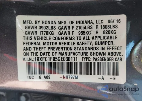 2016 Honda Civic Touring z USA, uszkodzony, nr VIN 19XFC1F95GE030111